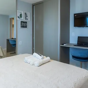 Flat E Sala, 400 Metros Da De Boa Viagem, Com Piscina, Wi-fi 220mbps Apartamento